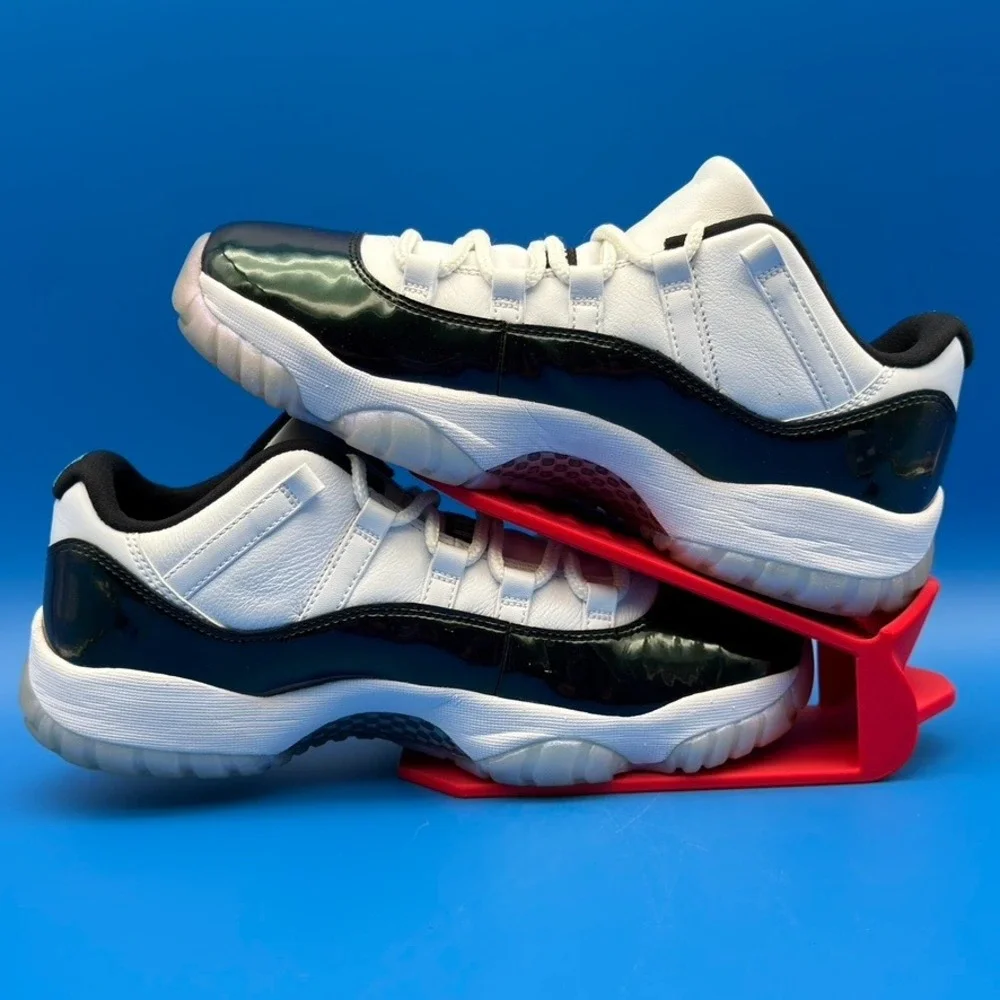 Jordan 11 Retro Low 
